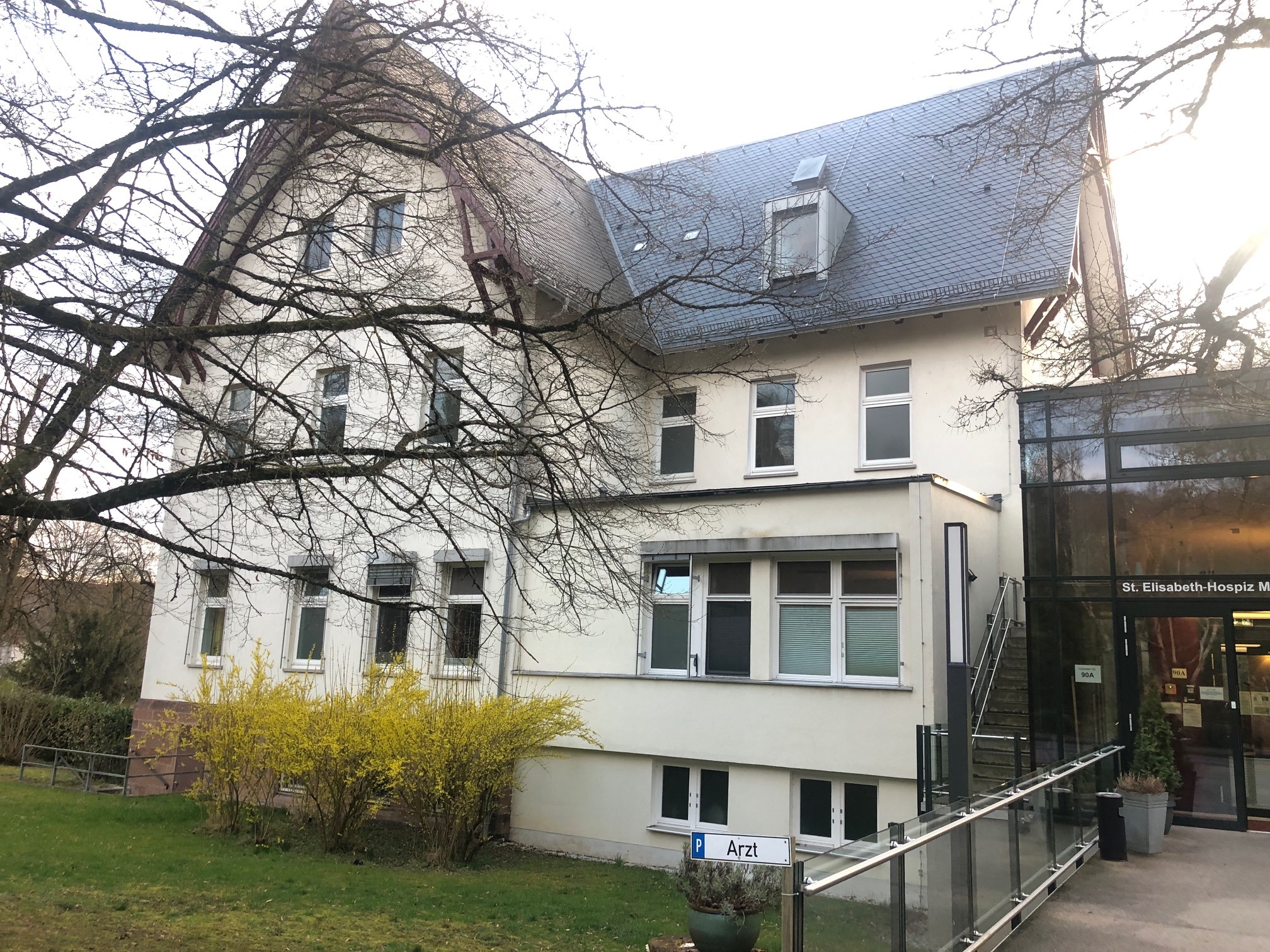 Rechtliche Beratung im Hospizwesen